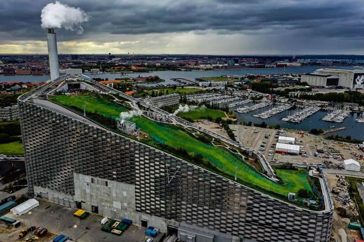 spotlight: green ski slopes at amager bakke power plant